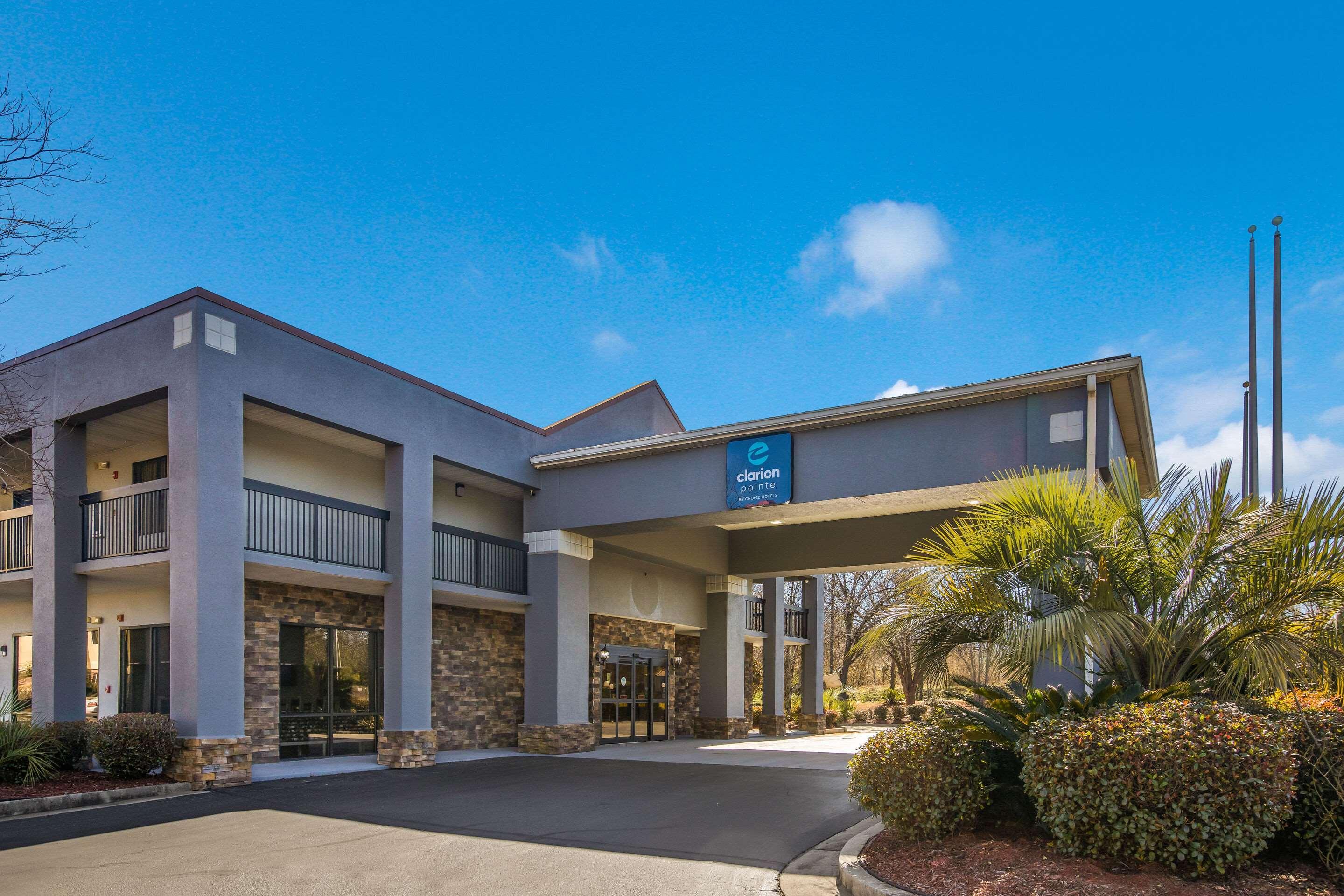Clarion Pointe Forsyth I-75 Hotell Exteriör bild