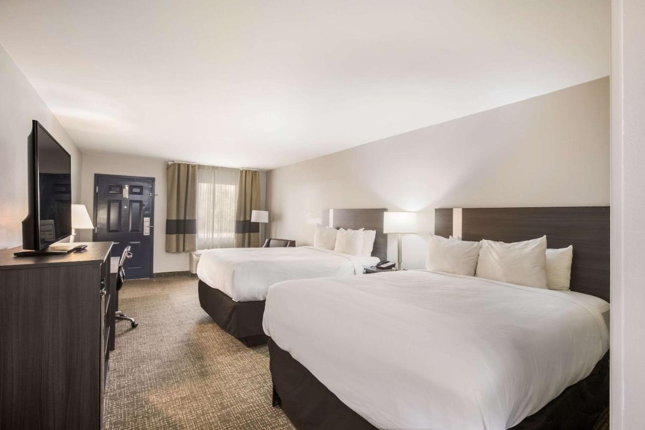 Clarion Pointe Forsyth I-75 Hotell Exteriör bild